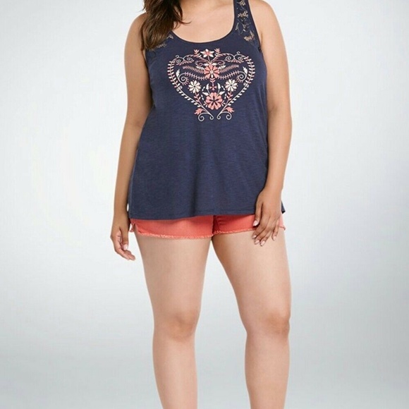 Torrid Shorts Plus Size 24W Red Wash - Picture 3 of 3